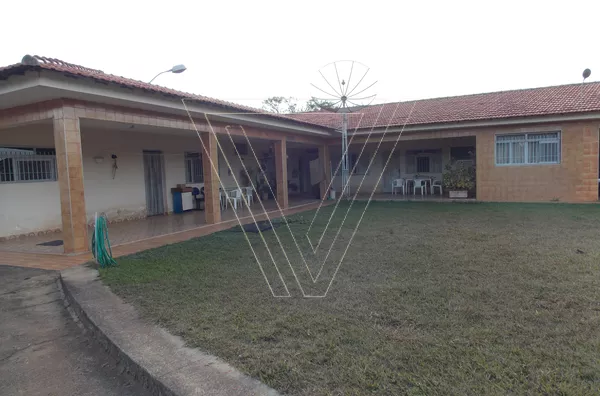 Chácara com 3 Casas em amplo terreno comercial ou residencial - Caxambu - Jundiaí - SP - Foto 1