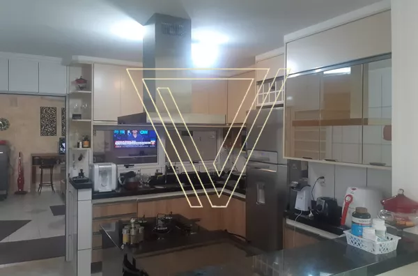 *Excelente Casa com 3 Dormitórios no Bairro Tulipas. (ACEITA PERMUTA DE MENOR VALOR). - Foto 4