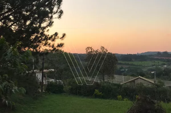 LINDA CHÁCARA  -   TERRAS DE SANTA CRUZ - ACEITA PERMUTA POR CASA OU APARTAMENTO DE MENOR VALOR EM JUNDIAÍ