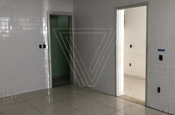 *IMÓVEL COMERCIAL COM 426 M², SENDO 02 ANDARES COM 09 SALAS, CENTRO.
