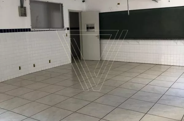 *IMÓVEL COMERCIAL COM 426 M², SENDO 02 ANDARES COM 09 SALAS, CENTRO. - Foto 13