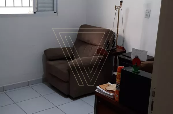 *CASA - JARDIM IPANEMA COM 03 DORMITÓRIOS, 153 M² A/C - ÓTIMO BAIRRO PARA MORAR -ACESSO FÁCIL A RODOVIAS.