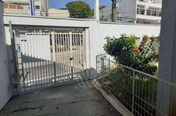 *Casa Comercial Para Investimento (Já locada) 330 m² A/T e 279 m² A/C- Centro Jundiaí 
