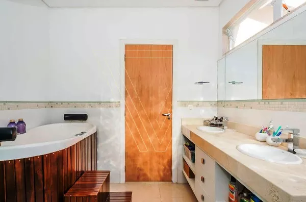 *CASA COM PISCINA ÁREA GOURMET 3 SUÍTES - COND BOSQUES DO CORRUPIRA - ESTUDA PERMUTA - Foto 27
