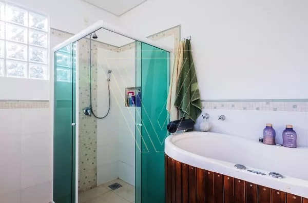 *CASA COM PISCINA ÁREA GOURMET 3 SUÍTES - COND BOSQUES DO CORRUPIRA - ESTUDA PERMUTA - Foto 28