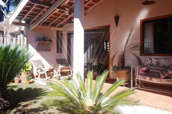 *CASA COM PISCINA ÁREA GOURMET 3 SUÍTES - COND BOSQUES DO CORRUPIRA - ESTUDA PERMUTA - Foto 11
