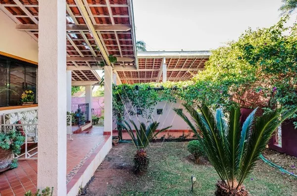*CASA COM PISCINA ÁREA GOURMET 3 SUÍTES - COND BOSQUES DO CORRUPIRA - ESTUDA PERMUTA - Foto 19