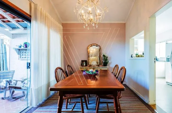 *CASA COM PISCINA ÁREA GOURMET 3 SUÍTES - COND BOSQUES DO CORRUPIRA - ESTUDA PERMUTA
