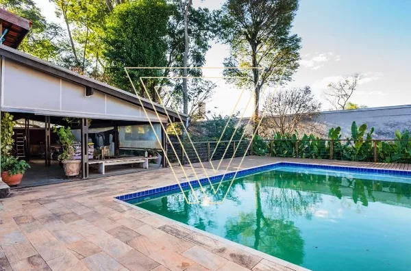 *CASA COM PISCINA ÁREA GOURMET 3 SUÍTES - COND BOSQUES DO CORRUPIRA - ESTUDA PERMUTA - Foto 2