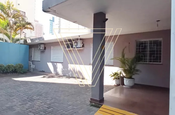 LOCAÇÃO - Imóvel Comercial Ideal Para Área Médica -  Clinicas, Laboratórios, Farmácias ou afins - Foto 5