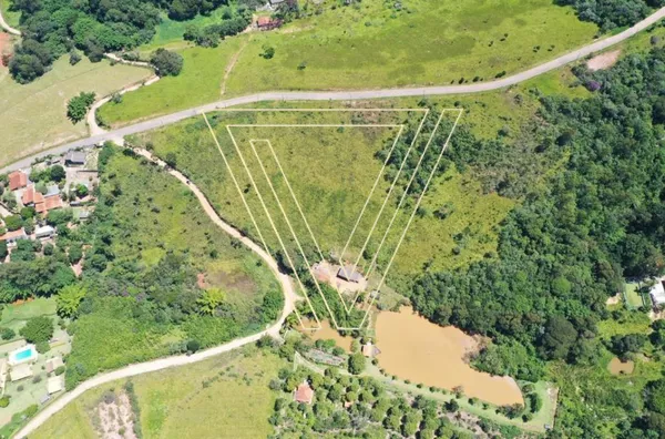 ÁREA COM 6.1 ALQUEIRES - CAXAMBU - JUNDIAÍ.
