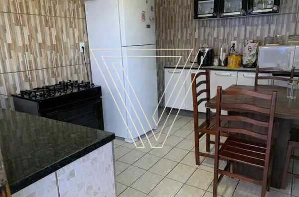 Casa (sobrado) à venda com 3 dormitórios -Bairro Colonia - Jundiaí - SP