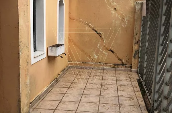 *CASA COM 02 DORMITÓRIOS, 145 M² EXCELENTE PARA PONTO COMERCIAL, ÓTIMA LOCALIZAÇÃO. - Foto 3