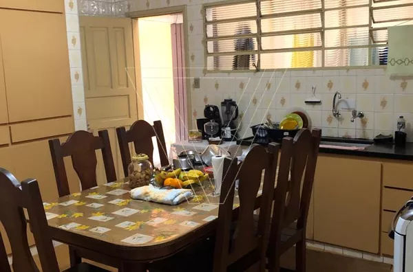*CASA COM 02 DORMITÓRIOS, 145 M² EXCELENTE PARA PONTO COMERCIAL, ÓTIMA LOCALIZAÇÃO. - Foto 1