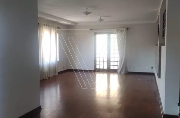 *Casa a venda Próximo ao Maxi Shopping Jundiaí 