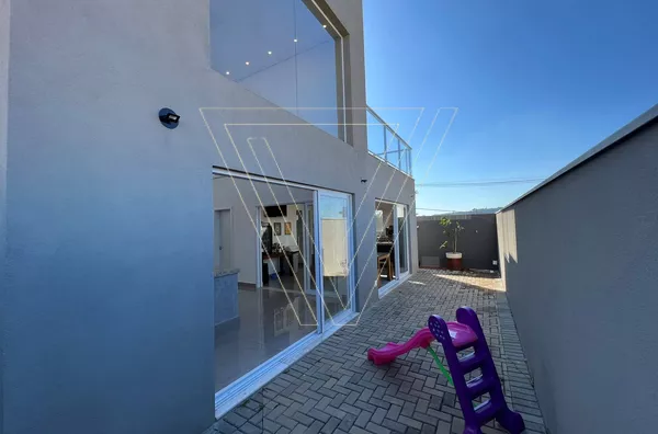 CASA CONDOMÍNIO GRAN VILLE SAN VENÂNCIO COM LINDA VISTA PERMANENTE 