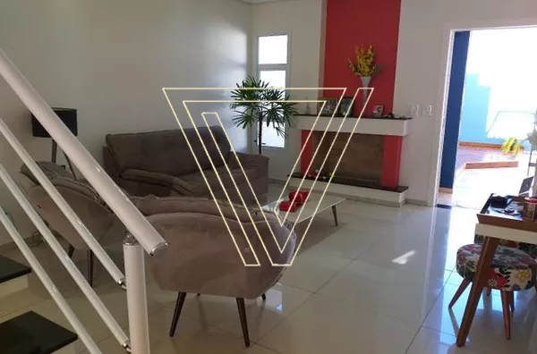 CASA À VENDA 290M² PISCINA ESPAÇO GOURMET 3 DORMITÓRIOS 4 VAGAS - ESTUDA PERMUTA POR IMÓVEL DE MENOR VALOR NA REGIÃO - Foto 1