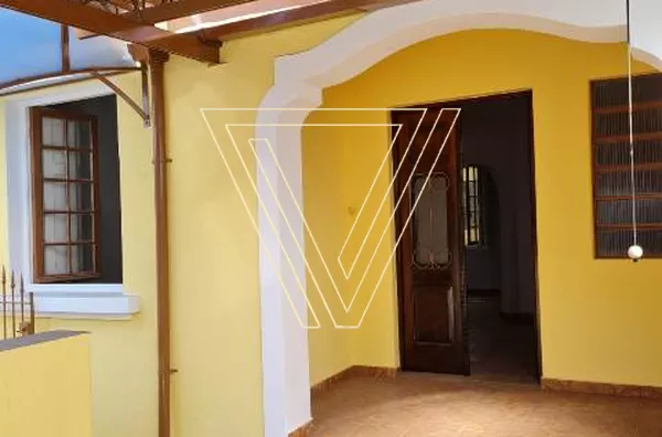 CASA REFORMADA EM EXCELENTE LOCALIZAÇÃO PARA COMÉRCIO EM PERDIZES. - Foto 1