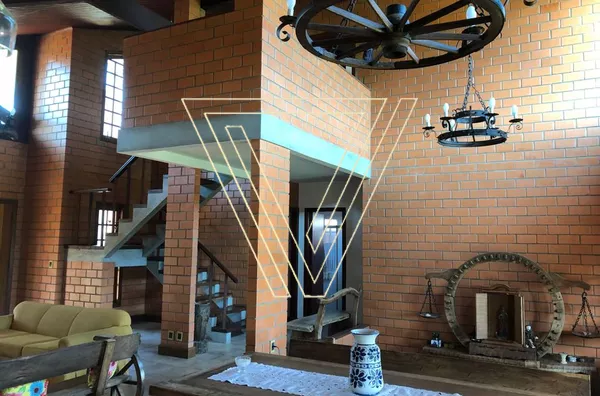 EXCELENTE CASA MOBILIADA EM AMPLO TERRENO DE 1.000M² - CONDOMÍNIO TEREZA CRISTINA JUNDIAÍ - Foto 3