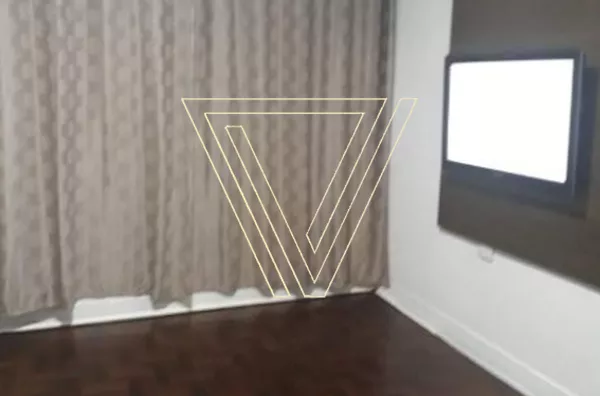 Sobrado com 2 Casas independente no Centro aceita PERMUTA por apartamento de menor valor.