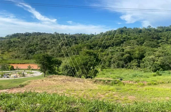TERRENO À VENDA PLANO - 420m² Exclusivo no Portal dos Lagos – Cond. Alto Padrão -Jundiaí-SP