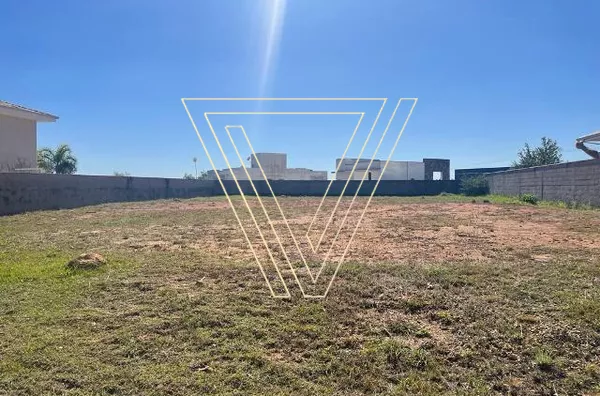 EXCELENTE TERRENO PLANO COM 1.000M² - CONDOMÍNIO PORTAL DA COLINA JUNDIAÍ - Foto 1
