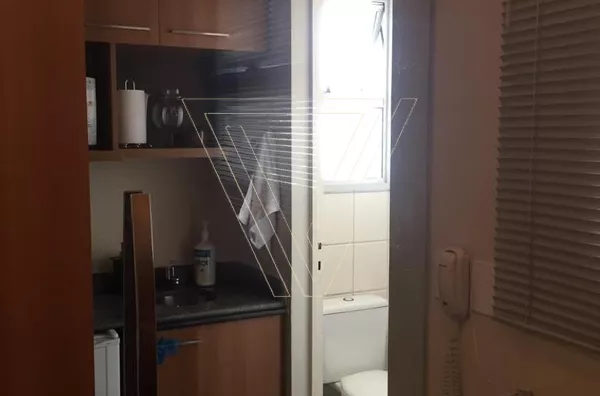 *Sala comercial ampla a venda com 43 m², mobiliada no Anhangabaú (Sala já locada) - Foto 8