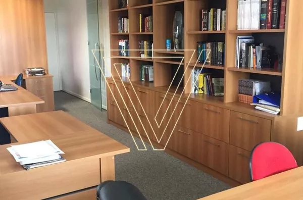 *Sala comercial ampla a venda com 43 m², mobiliada no Anhangabaú (Sala já locada) - Foto 1
