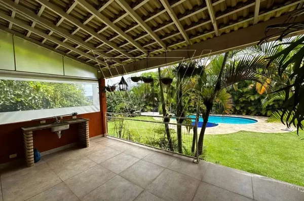 *Casa em condomínio para venda, 3 suítes Cafezal - Itupeva-SP