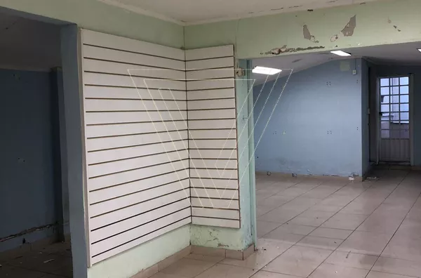EXCELENTE SALÃO COMERCIAL COM 240 M² - CENTRO DE JUNDIAÍ.