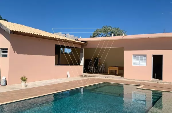 - Chácara em Construção com Linda Piscina e Lazer – Bairro Caioçara-JARINÚ - SP
