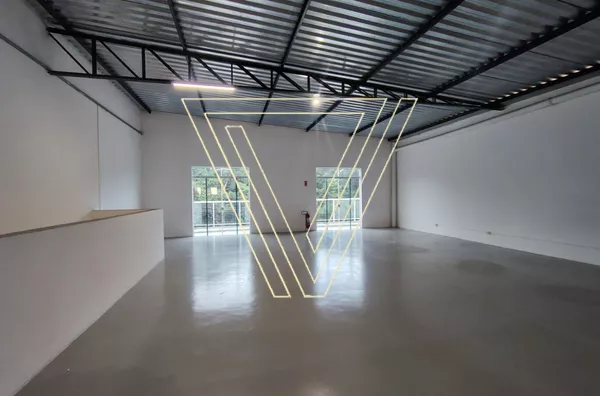 Aluga galpao Jundiaí - 300m² em Jundiaí Próximo a Anhanguera : CSI II III. - Foto 1