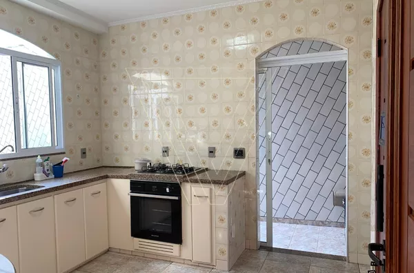 Casa à venda (sobrado) 3 dormitórios - 187m² - Vila Vianelo - Jundiaí - SP
