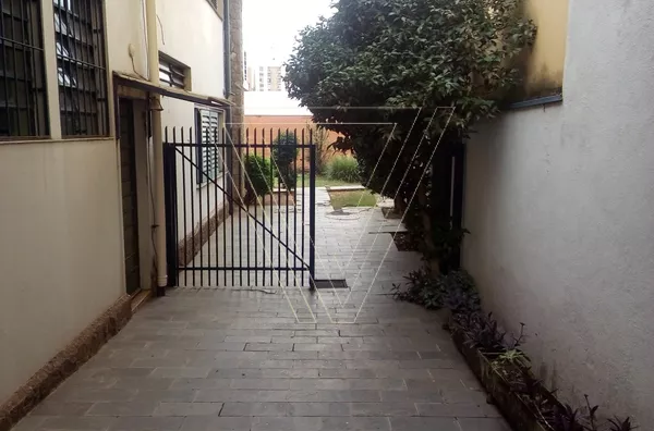*Casa comercial em Excelente localização no Centro aceita PERMUTA. - Foto 7