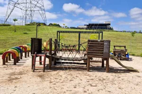 Oportunidade Única: Terreno Plano com Fundo para Reserva no Portal dos Lagos, Jundiaí Viva com exclusividade, tranquilidade e o máximo contato com a natureza. - Foto 4
