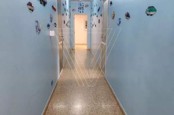 Casa a venda em São Sebastião a poucos metros do Mar 