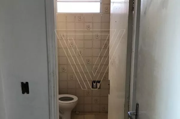CASA COMERCIAL COM 07 SALAS - PRÓXIMO A NOVE DE JULHO - EXCELENTE OPORTUNIDADE. - Foto 10