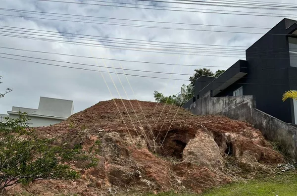 Terreno no condomínio Laguna