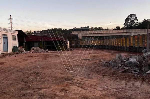 *Área Estratégica com Galpão à Venda em Jundiaí – 6.409,76 m² | Próxima ao Trevo entre Jundiaí Mirim e Caxambú