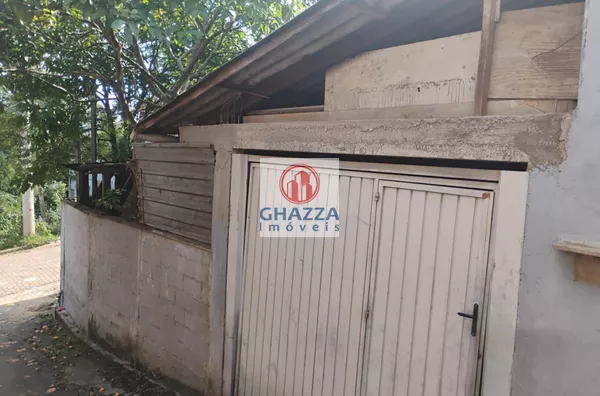 Vende: casa com 2 dormitórios, sala, cozinha e banheiro, 4 vagas de garagem, edícula com 1 dormitório, sala, cozinha, banheiro, 1 vaga de garagem. - Foto 3