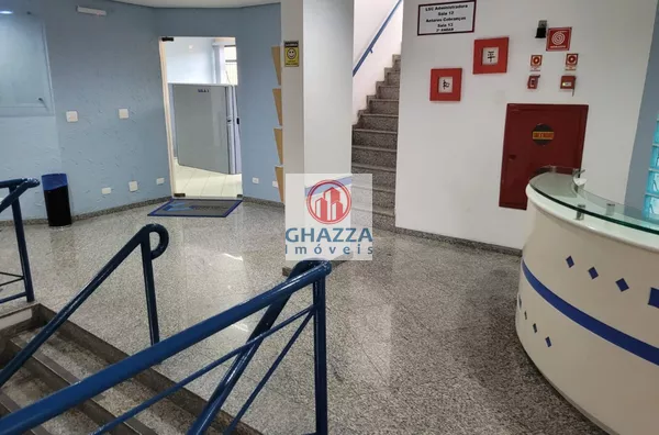 Linda sala comercial para aluguel, 74 mts, excelente localização, espaço amplo com banheiro exclusivo e copa. Centro, Guarulhos,  SP.