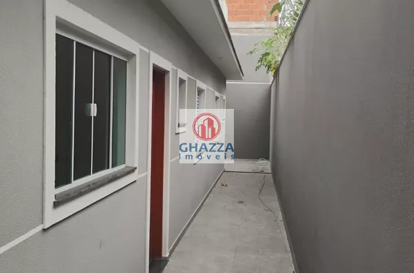 Venda: Linda Casa  Térrea , Jardim Paulista, Guarulhos SP. Com 2 dormitórios, 1 suíte, sala e cozinha americana, quintal, área de serviço,  2 vagas. - Foto 2