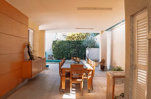 Casa em condomínio à venda na Mata da Praia | 3 suítes