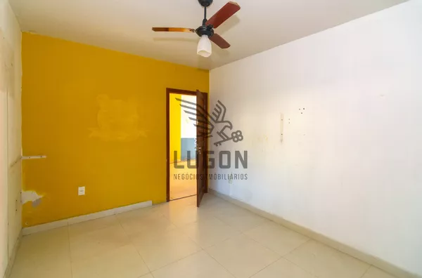 Casa comercial em Morada de Camburi | 342 m² com piscina e jardim