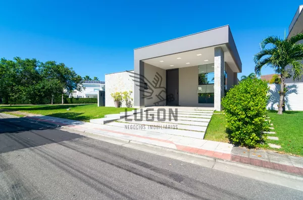 Casa linear no Boulevard Lagoa, Serra | 600 m² de terreno