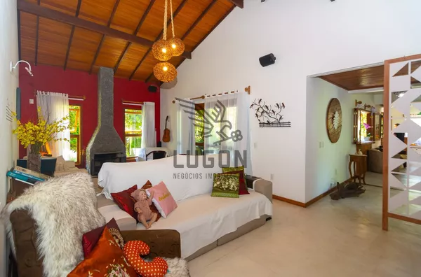 Sala com lareira