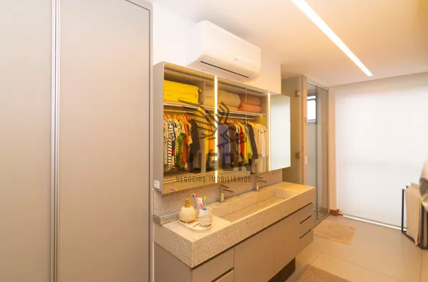 Closet e WC Suíte master