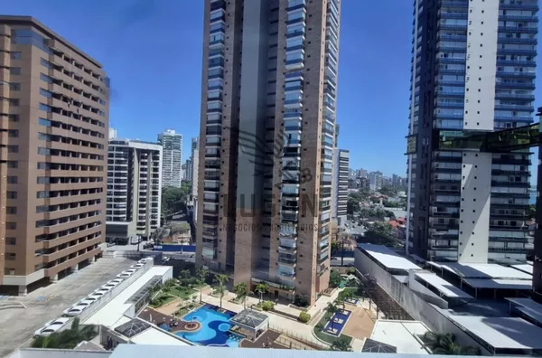 Conjunto de salas comerciais na Enseada do Suá | 70 m² e 2 vagas