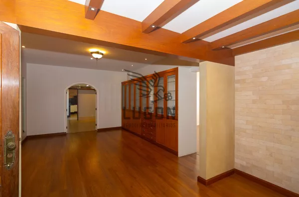 Apartamento 4 quartos na Praia do Canto | 358 m² e 3 suítes