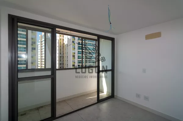 Suite 01